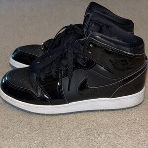 Air Jordan 1 Mid - Black